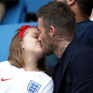 David Beckham et sa fille Harper lors du match de football de la coupe du monde féminine Norvège / Angleterre au Havre le 27 juin 2019