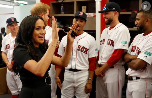 Le prince Harry, duc de Sussex, et Meghan Markle, duchesse de Sussex vont saluer les équipes de baseball "Boston Red Sox" et "New York Yankees" dans leurs vestiaires dans le cadre des Invictus Games 2019 au London Stadium. Londres, le 29 juin 2019.