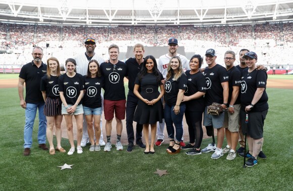 Le prince Harry, duc de Sussex, et Meghan Markle, duchesse de Sussex vont saluer les équipes de baseball "Boston Red Sox" et "New York Yankees" dans leurs vestiaires dans le cadre des Invictus Games 2019 au London Stadium. Londres, le 29 juin 2019.