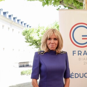 Brigitte Macron lors de la réunion des ministres de l'éducation en marge du G7 au centre international d'études pédagogiques à Sèvres le 4 juillet 2019. © Stéphane Lemouton / Bestimage