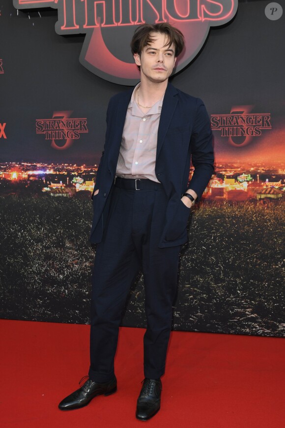 Charlie Heaton à la première de la série Netflix "Stranger Things - Saison 3" au cinéma Le Grand Rex à Paris, le 4 juillet 2019. © Guirec Coadic/Bestimage