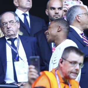 Emmanuel Macron/ Noël Le Graët (President FFF) et Kylian Mbappé - Finale de la coupe du monde féminine de football, USA vs Pays Bas à Lyon le 7 juillet 2019. Les Etats-Unis ont remporté la finale sur le score de 2 à 0. © Gwendoline Le Goff/Panoramic/Bestimage