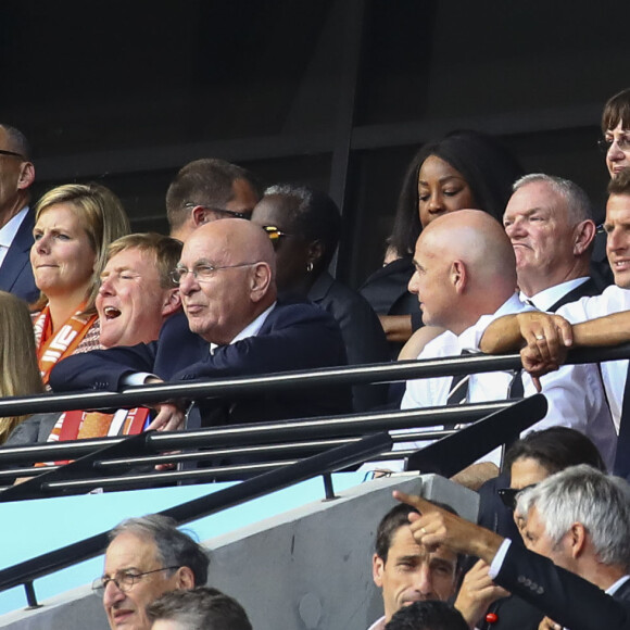 Le roi Willem Alexander des Pays Bas / Michael van Praag (Arbitre de football) / Gianni Infantino (President FIFA) / Emmanuel Macron - Finale de la coupe du monde féminine de football, USA vs Pays Bas à Lyon le 7 juillet 2019. Les Etats-Unis ont remporté la finale sur le score de 2 à 0. © Gwendoline Le Goff/Panoramic/Bestimage