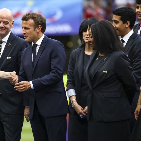 Emmanuel Macron, Gianni Infantino ( President FIFA ) et Megan Rapinoe (USA) - Finale de la coupe du monde féminine de football, USA vs Pays Bas à Lyon le 7 juillet 2019. Les Etats-Unis ont remporté la finale sur le score de 2 à 0. © Gwendoline Le Goff/Panoramic/Bestimage
