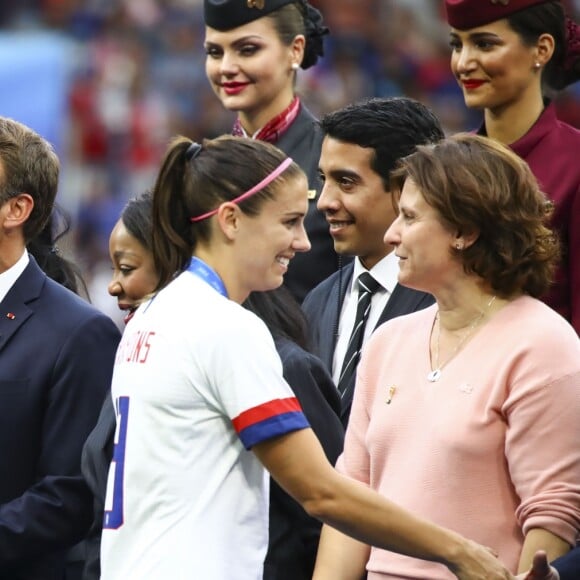 Emmanuel Macron et Megan Rapinoe (USA) - Finale de la coupe du monde féminine de football, USA vs Pays Bas à Lyon le 7 juillet 2019. Les Etats-Unis ont remporté la finale sur le score de 2 à 0. © Gwendoline Le Goff/Panoramic/Bestimage