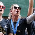 Megan Rapinoe lors de la parade de la victoire de l'équipe américaine de football après leur victoire en coupe du monde de football féminin à New York le 10 juillet 2019