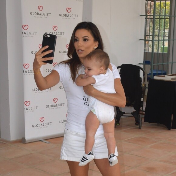 Eva Longoria lors de l'inauguration de la Global Gift House pour les enfants dans le besoin à Marbella le 12 juillet 2019