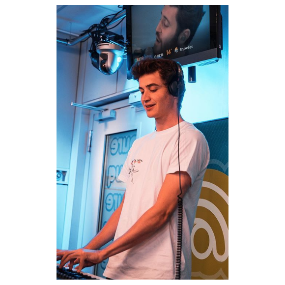 Le DJ Henri PFR sur Instagram.