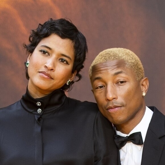 Pharrell Williams et sa femme Helen Lasichanh à la première du film "Le Roi Lion" au cinéma Odeon Luxe Leicester Square à Londres, le 14 juillet 2019.