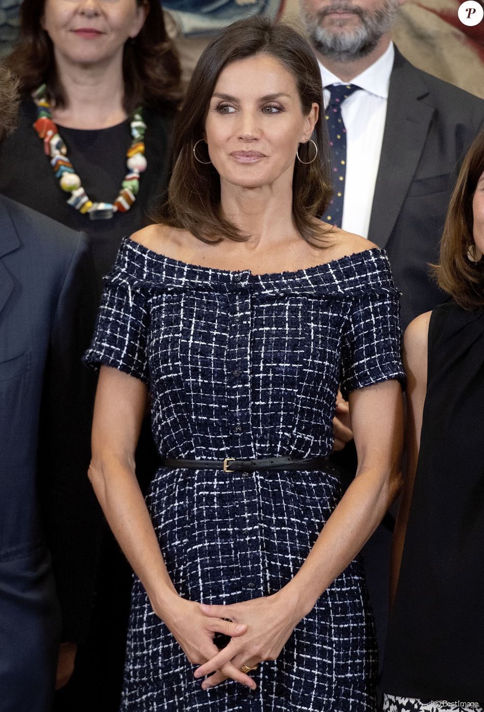 Letizia Despagne élégante Au Palais Sa Robe Ne Coûte Que