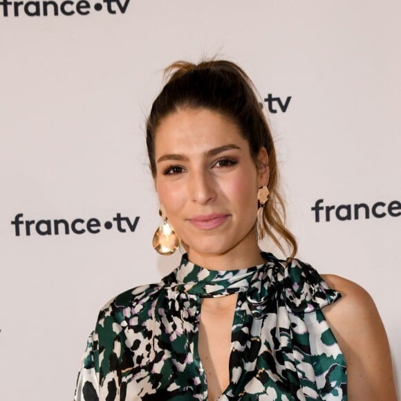 Laury Thilleman au photocall de la conférence de presse de France 2 au théâtre Marigny à Paris le 18 juin 2019 © Coadic Guirec / Bestimage