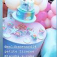 Malika Ménard entourée pour ses 32 ans à Paris, le 17 juillet 2019.