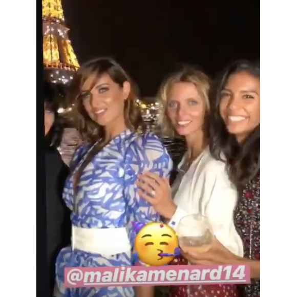 Malika Ménard entourée de Sylvie Tellier et Chloé Mortaud pour ses 32 ans à Paris, le 17 juillet 2019.