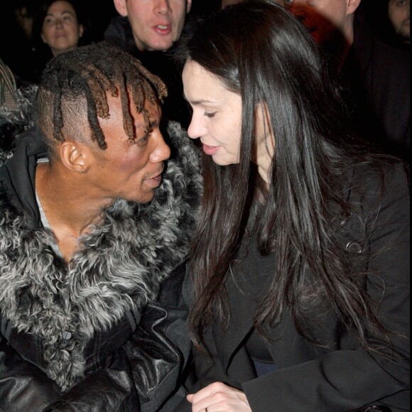 Tricky et Béatrice Dalle au défilé Dior Homme à Paris, le 25 janvier 2009.