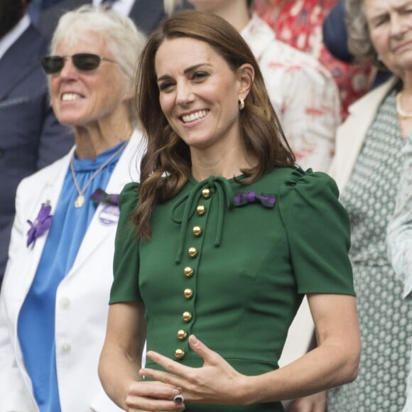 Catherine (Kate) Middleton, duchesse de Cambridge, Meghan Markle, duchesse de Sussex, et Pippa Middleton dans les tribunes lors de la finale femme de Wimbledon "Serena Williams - Simona Halep (2/6 - 2/6) à Londres, le 13 juillet 2019. © Ray Tang/London News Pictures via Zuma Press/Bestimage