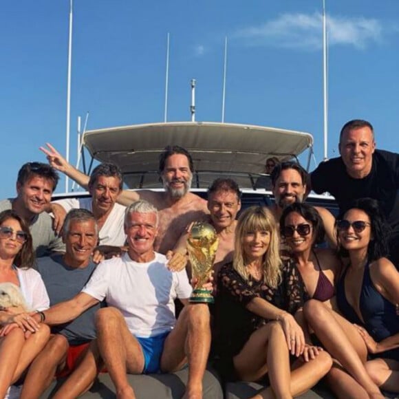 Didier Deschamps en vacances à Saint-Tropez célèbre le premier anniversaire de la Coupe du monde 2018 avec ses amis VIP dont Valérie Bègue, Nagui, Mélanie Page, Jean-Roch, Fabrice Santoro, Leïla Kaddour... Instagram, le 20 juillet 2019.