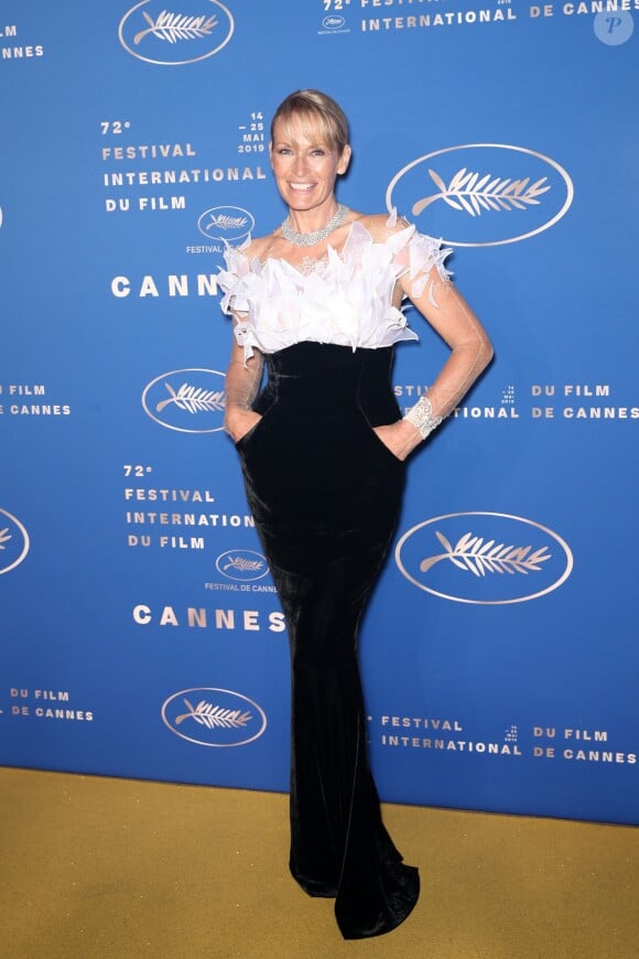 Estelle Lefébure (robe Yanina Couture) - Photocall du dîner d'ouverture du 72ème Festival International du Film de Cannes, le 14 mai 2019. © Jacovides-Borde-Moreau/Bestimage