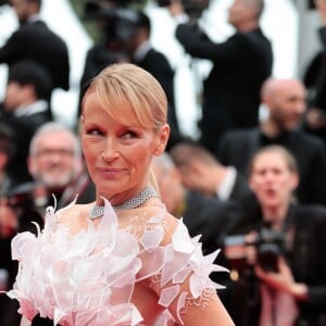 Estelle Lefébure (robe Yanina Couture) - Montée des marches du film "The Dead Don't Die" lors de la cérémonie d'ouverture du 72ème Festival International du Film de Cannes. Le 14 mai 2019 © Borde / Bestimage