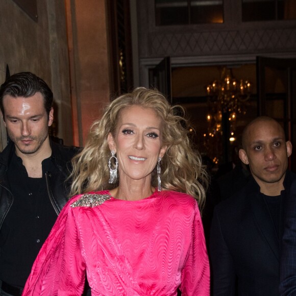 Céline Dion et Pepe Munoz quittent l'hôtel De Crillon pour se rendre Moulin Rouge ou une leurs amies dansait pour la dernière fois sur la scène du célèbre cabaret à Paris le 24 janvier 2019.