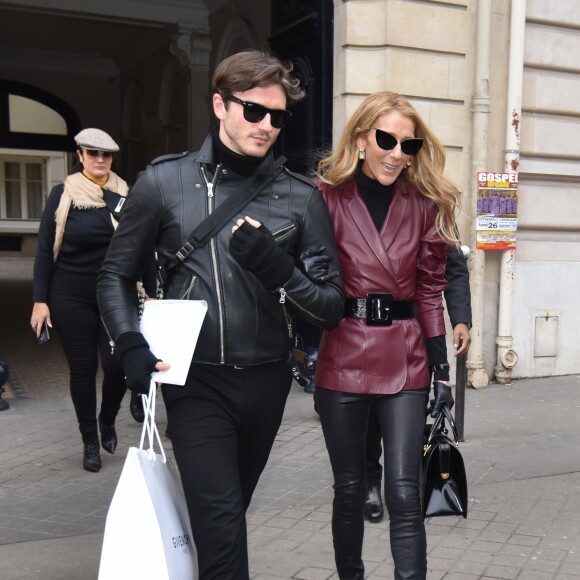 Céline Dion et Pepe Munoz sont de retour à l'hôtel, Le Crillon, à Paris, après leur visite chez Givenchy. Le 24 janvier 2019