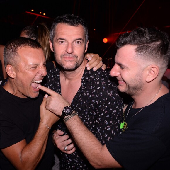 Exclusif - Claire Francisci, Jean-Roch, Arnaud Ducret et Michaël Youn au VIP Room à Saint-Tropez le 1er août 2019. © Rachid Bellak/Bestimage