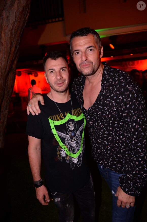 Exclusif - Michaël Youn et Arnaud Ducret au VIP Room à Saint-Tropez le 1er août 2019. © Rachid Bellak/Bestimage