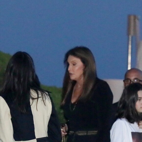 Exclusif - Kendall Jenner est allée diner avec son père Caitlyn Jenner au restaurant Nobu à Malibu, Los Angeles, le 8 août 2019.