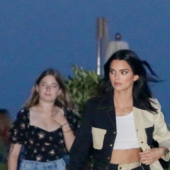 Exclusif - Kendall Jenner est allée diner avec son père Caitlyn Jenner au restaurant Nobu à Malibu, Los Angeles, le 8 août 2019.