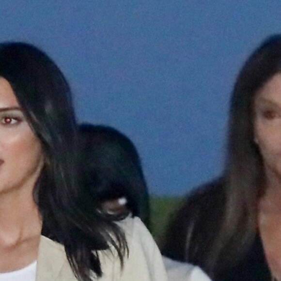 Exclusif - Kendall Jenner est allée diner avec son père Caitlyn Jenner au restaurant Nobu à Malibu, Los Angeles, le 8 août 2019.