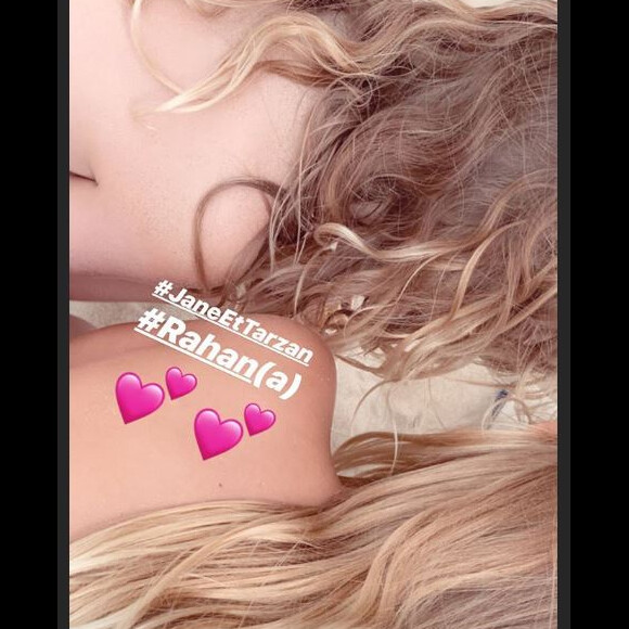 Elodie Gossuin partage quelques photos de ses vacances dans le sud de la France (août 2019).
