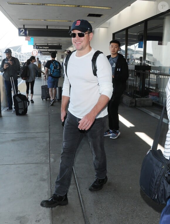 Matt Damon arrive à l'aéroport de Los Angeles (LAX), le 16 juin 2019.
