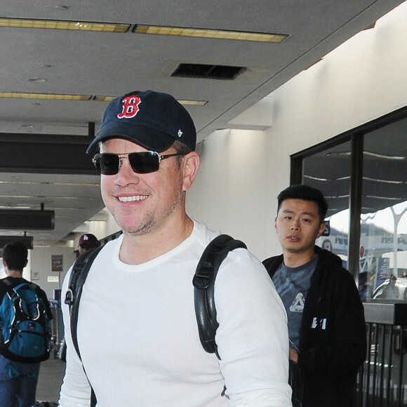 Matt Damon arrive à l'aéroport de Los Angeles (LAX), le 16 juin 2019.