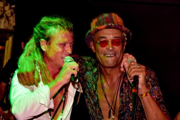 Exclusif - Don Soley et Yannick Noah lors de la soirée d'ouverture du St-Barth Family Festival 2019 au restaurant "Le Ti' St Barth" sur l'île de Saint-Barthélemy, Antilles française, France, le 8 août 2019. © Xavier Merchet-Thau/PhotoStBarth/Bestimage