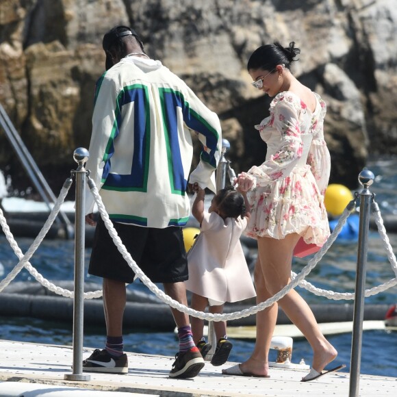 Kylie Jenner, Travis Scott et leur fille Stormi arrivent à l'Hôtel du Cap-Eden-Roc à Antibes. Le 14 août 2019.