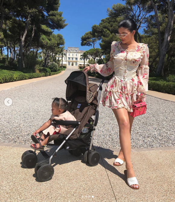 Kylie Jenner, Travis Scott et leur fille Stormi à l'Hôtel du Cap-Eden-Roc à Antibes. Le 14 août 2019.