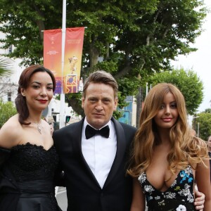 Exclusif - guest, Benoit Magimel et Zahia Dehar - Montée des marches du film "A Hidden Life" lors du 72ème Festival International du Film de Cannes, le 19 mai 2019. © Denis Guignebourg/Bestimage