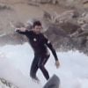 Exclusif - Liam Hemsworth fait du surf sur une plage à Malibu Le 28 juin 2019