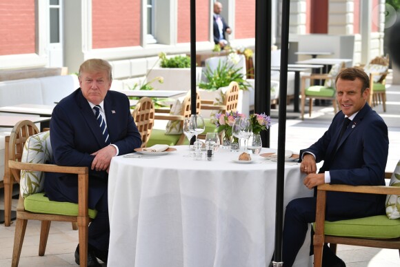 Bilatérale entre le président américain Donald Trump et le président français Emmanuel Macron à l'hôtel du Plais lors du G7 à Biarritz, France, le 24 août 2019. © Jacques Witt/Pool/Bestimage