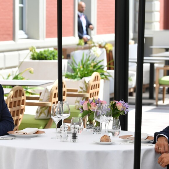 Bilatérale entre le président américain Donald Trump et le président français Emmanuel Macron à l'hôtel du Plais lors du G7 à Biarritz, France, le 24 août 2019. © Jacques Witt/Pool/Bestimage