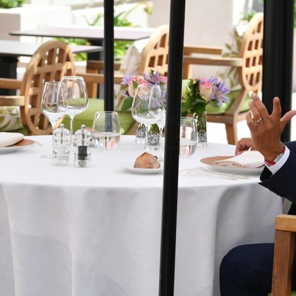 Bilatérale entre le président américain Donald Trump et le président français Emmanuel Macron à l'hôtel du Plais lors du G7 à Biarritz, France, le 24 août 2019. © Jacques Witt/Pool/Bestimage