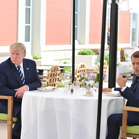 Bilatérale entre le président américain Donald Trump et le président français Emmanuel Macron à l'hôtel du Plais lors du G7 à Biarritz, France, le 24 août 2019. © Jacques Witt/Pool/Bestimage