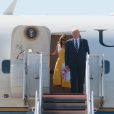 Le président Donald Trump et sa femme Melania arrivent à l'aéroport de Biarritz pour assister au sommet du G7 le 24 août 2019.