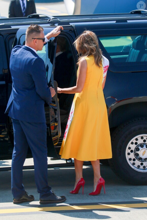 Le président Donald Trump et sa femme Melania arrivent à l'aéroport de Biarritz pour assister au sommet du G7 le 24 août 2019.