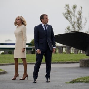 Le président français Emmanuel Macron et sa femme la Première Dame Brigitte Macron lors de l'accueil informel au sommet du G7 à Biarritz, France, le 24 août 2019. © Thibaud Moritz/Pool/Bestimage