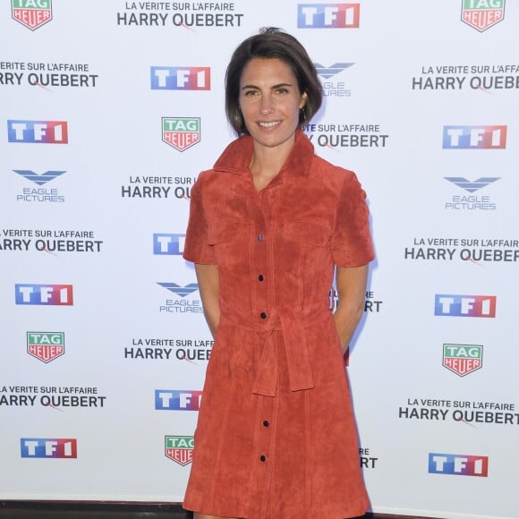 Alessandra Sublet - Avant-première de la série télévisée "La vérité sur l'affaire Harry Quebert" au cinéma Gaumont Marignan à Paris, France, le 12 novembre 2018. © Coadic Guirec/Bestimage