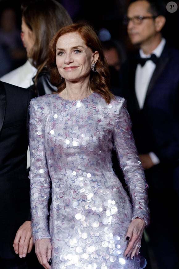 Isabelle Huppert - Montée des marches du film "Frankie" lors du 72e Festival International du Film de Cannes. Le 20 mai 2019 © Jacovides-Moreau / Bestimage