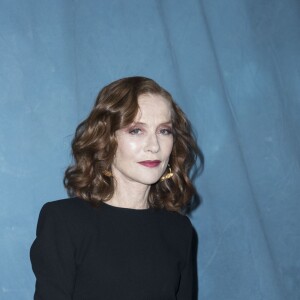Isabelle Huppert au défilé Givenchy "Collection Prêt-à-Porter Printemps/Eté 2019" lors de la Fashion Week de Paris (PFW), à Paris, France, le 30 septembre 2018. © Olivier Borde/Bestimage