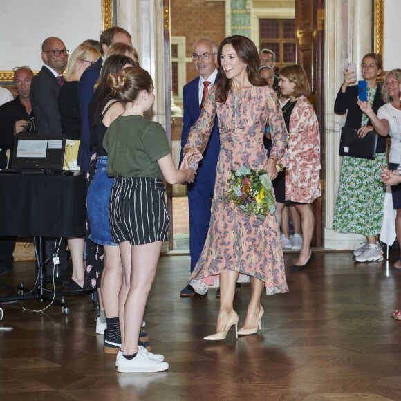 La princesse Mary de Danemark lors de l'opération "World Hour 2019" à la mairie de Copenhague le 26 août 2019.