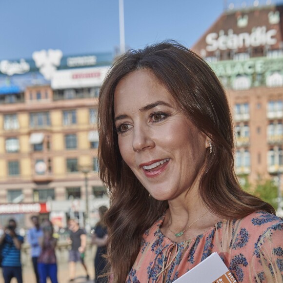 La princesse Mary de Danemark lors de l'opération "World Hour 2019" à la mairie de Copenhague le 26 août 2019.