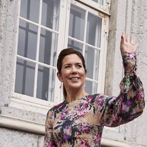 La princesse Mary de Danemark inaugurait le 15 août 2019 le festival des fleurs à Odense, baptisant à cette occasion une nouvelle variété d'hortensias.